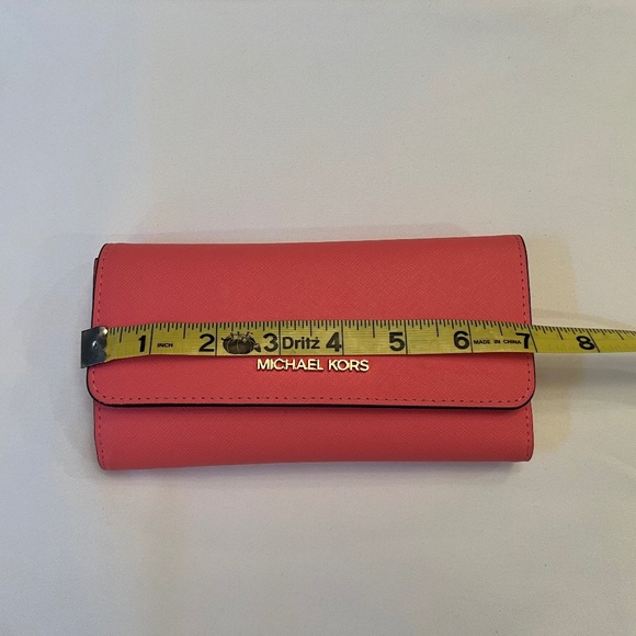 Michael Kors Jet Set Travel Large Trifold Wallet Grapefruit Pink - Picture 16 of 16